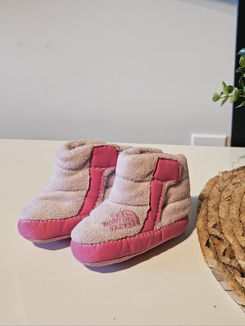 🔥 Bundle • 2/12 🔥The North Face Pink Kids Booties - Cozy Soft Baby Shoes